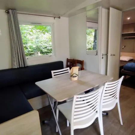 Mobil 6 Pers Avec Terrasse A - Api-1-52-1286 *